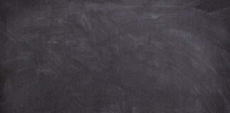 Do jakiej szkoły trzeba iść żeby zostać bankowcem?